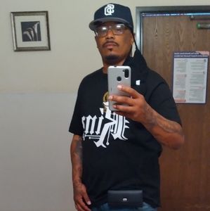 Meet your Posher, Raymond